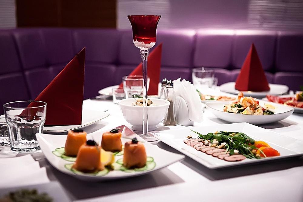 Hotel Piemont Pabianice Dış mekan fotoğraf