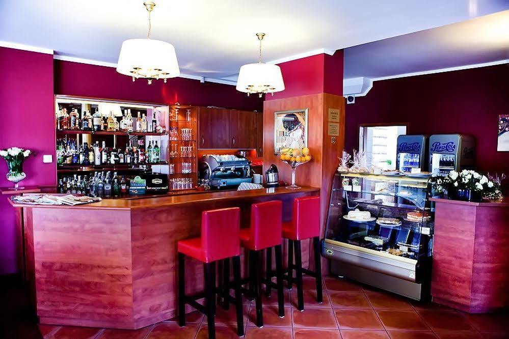 Hotel Piemont Pabianice Dış mekan fotoğraf